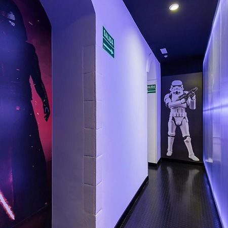Art Seven Hostel Capsules Madrid Eksteriør billede