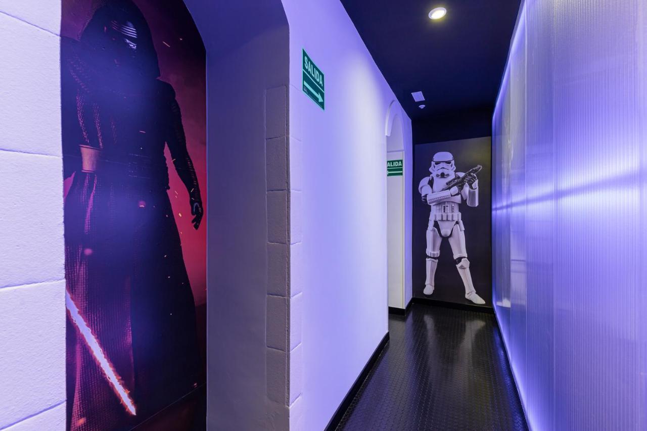 Art Seven Hostel Capsules Madrid Eksteriør billede